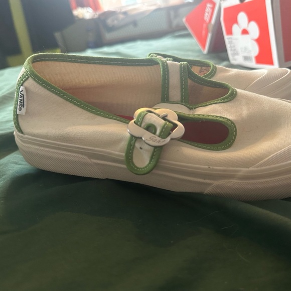 Vans X Lisa Says Gah Style 93 DX Maryjane show. Green and white. - Picture 4 of 5